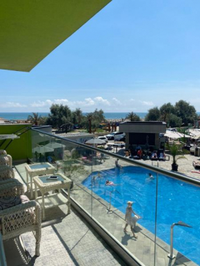 Seven Sea Apartment